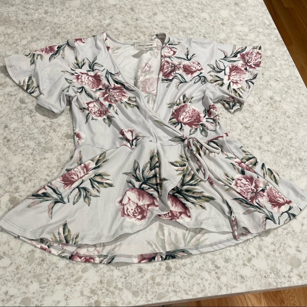 Flowy and stretchy floral top